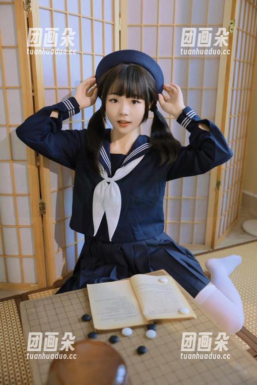 美媛馆-小海臀rena 美媛馆 - 小海臀rena无圣光肉丝写真,展现她独特魅力的绝美图片!.txt
