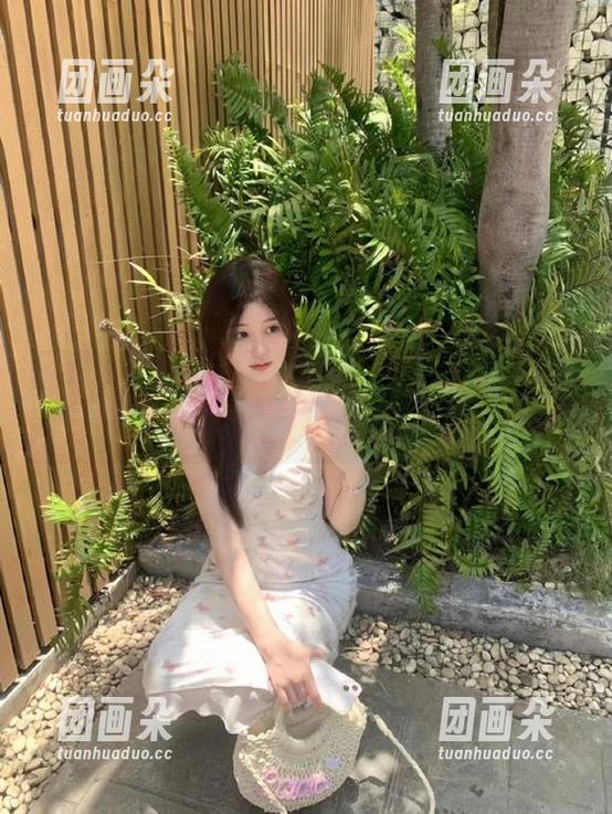 美媛馆-李七喜 美媛馆 - 最新图集抢先看!李七喜御姐主题写真大揭秘.txt