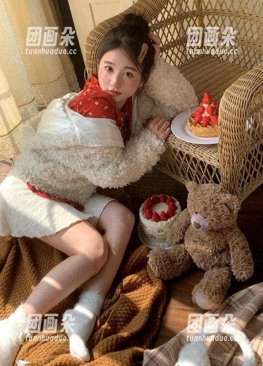 美媛馆-许诺sabrina 美媛馆 - 许诺sabrina的少女写真作品集:高清捕捉青春岁月的缤纷与温暖.txt