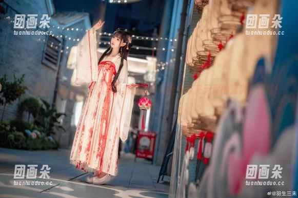 这个夏日，羽生三未的写真套图合集将给你带来无尽的清爽与惊喜！.txt