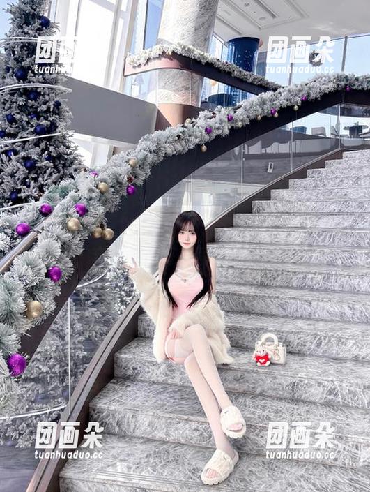 脸红Dearie 微密圈 - 从“脸红Dearie修女”的写真中发现,套图中的每一瞬间都是艺术.txt