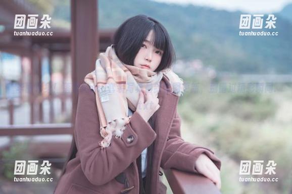 落落Raku 华丽转身!落落Raku套装写真最新套图更新,别错过精彩瞬间.txt