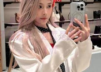 微密圈 – 最新合集：葱油饼er小奶牛写真，真心不怕你笑，这就是我独特的魅力！.txt