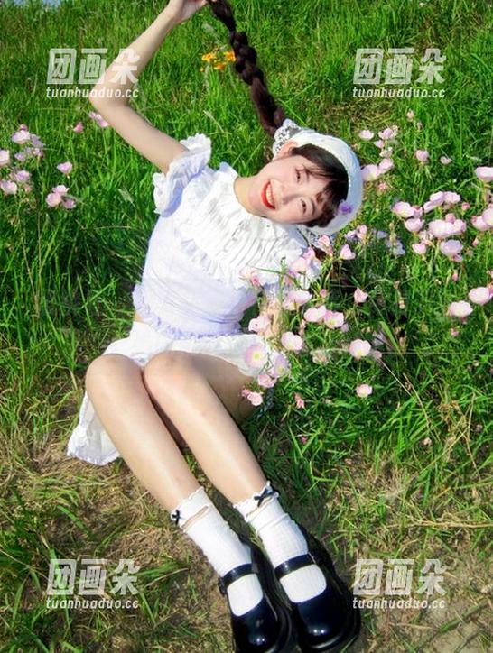 蜜桃社 - 探索伊素妍花嫁全集，免费下载她的精致写真艺术.txt