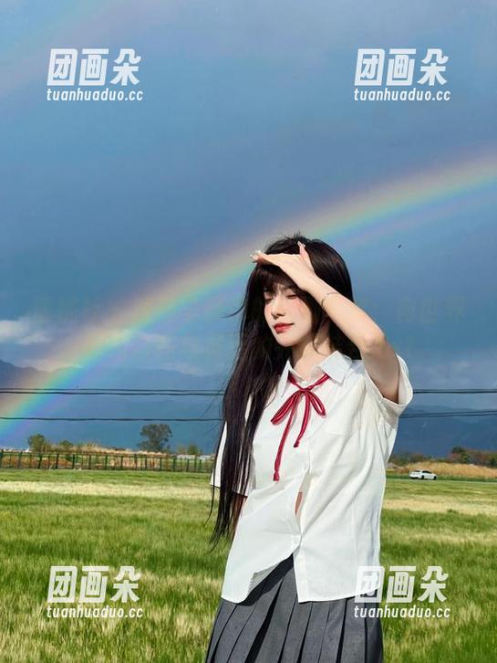 蜜桃社 - 精选李颖诗的瑜伽写真：向世界展现自在与灵活的完美结合.txt