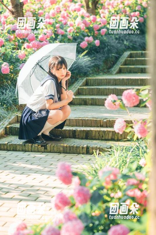 蜜桃社 - 感受真希浴室的魅力，免费获取她的美图让你心潮澎湃.txt