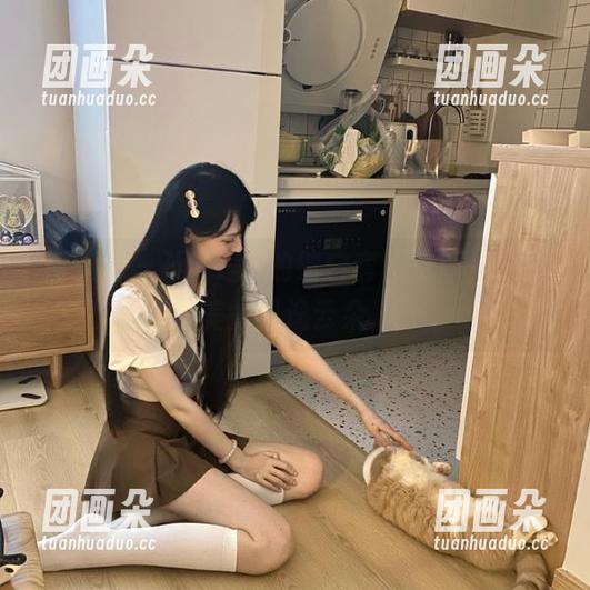 轰趴猫 - 孙梦瑶V的纯白套图更新，轻盈柔美如飘逸云朵.txt