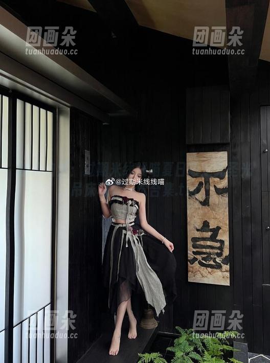 拥抱自然：过期米线线喵夏日限定无圣光吊床写真视觉合集.txt