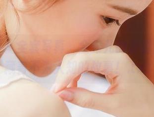 微密圈 – 全套写真，金希儿的美脚背后竟藏着不为人知的故事！.txt