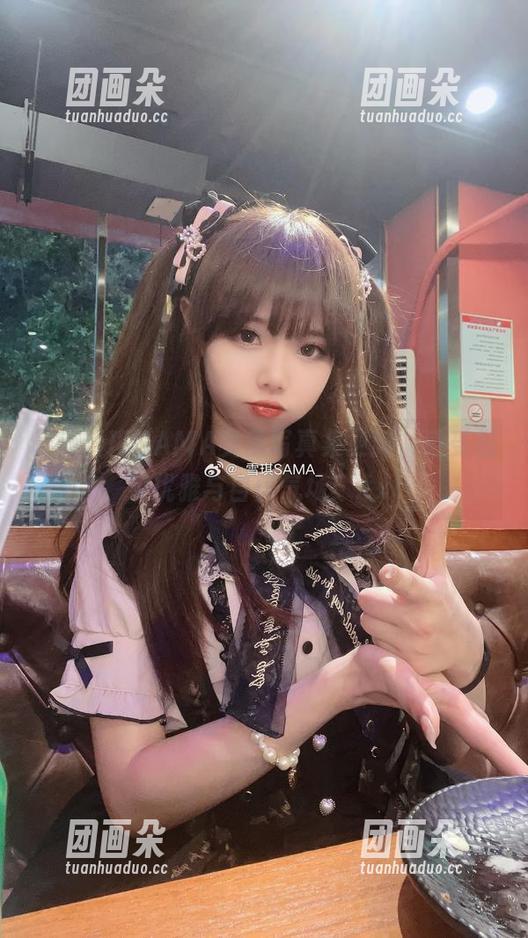 最新雪琪SAMA女王写真集更新，感受极致优雅与自信气场！.txt