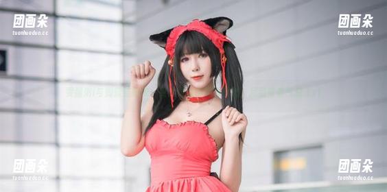 雯粥粥i与蝴蝶结睡衣：绽放个性的写真图册，尽显青春气息.txt