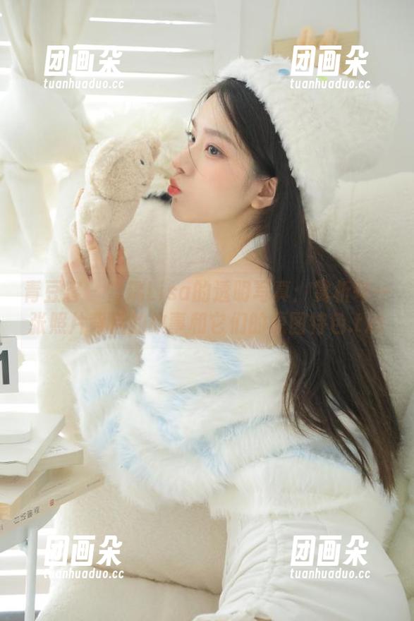 青豆客 - 雪瑞Lisa的透明写真：赏析每一张照片背后的故事和它们的原图特色.txt