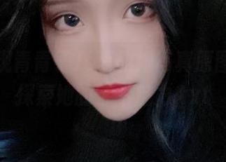 独家呈现青青子Js蒂雅娘写真原图合集，探索她的艺术魅力.txt