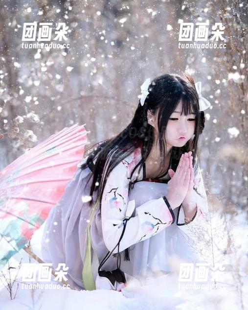魔物喵nigisa女巫COS作品大揭秘，分享那些令人心动的图片瞬间，让人流连忘返！.txt