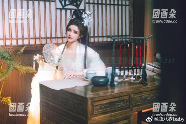品味鹿八岁baby摄影术，探秘黑色西里里作品的图库分享.txt